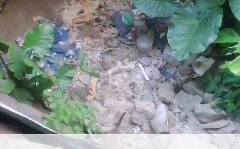 前保险杠撞坏后，保险理赔是否需更换原厂件